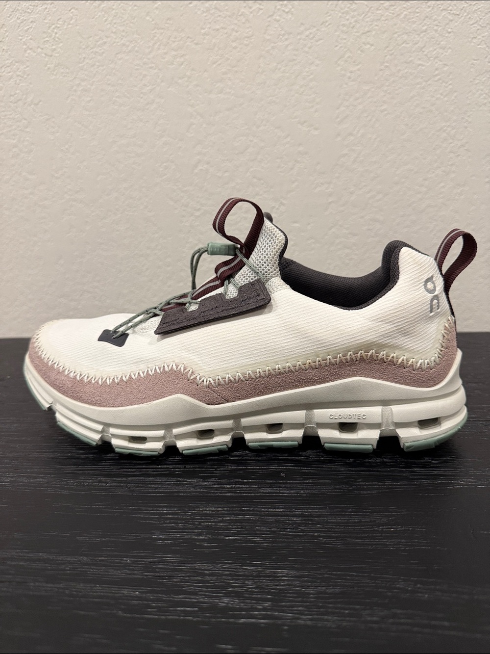 Women’s Size 9.5 On cloud Running Cloudaway White Ice Moss W9.5